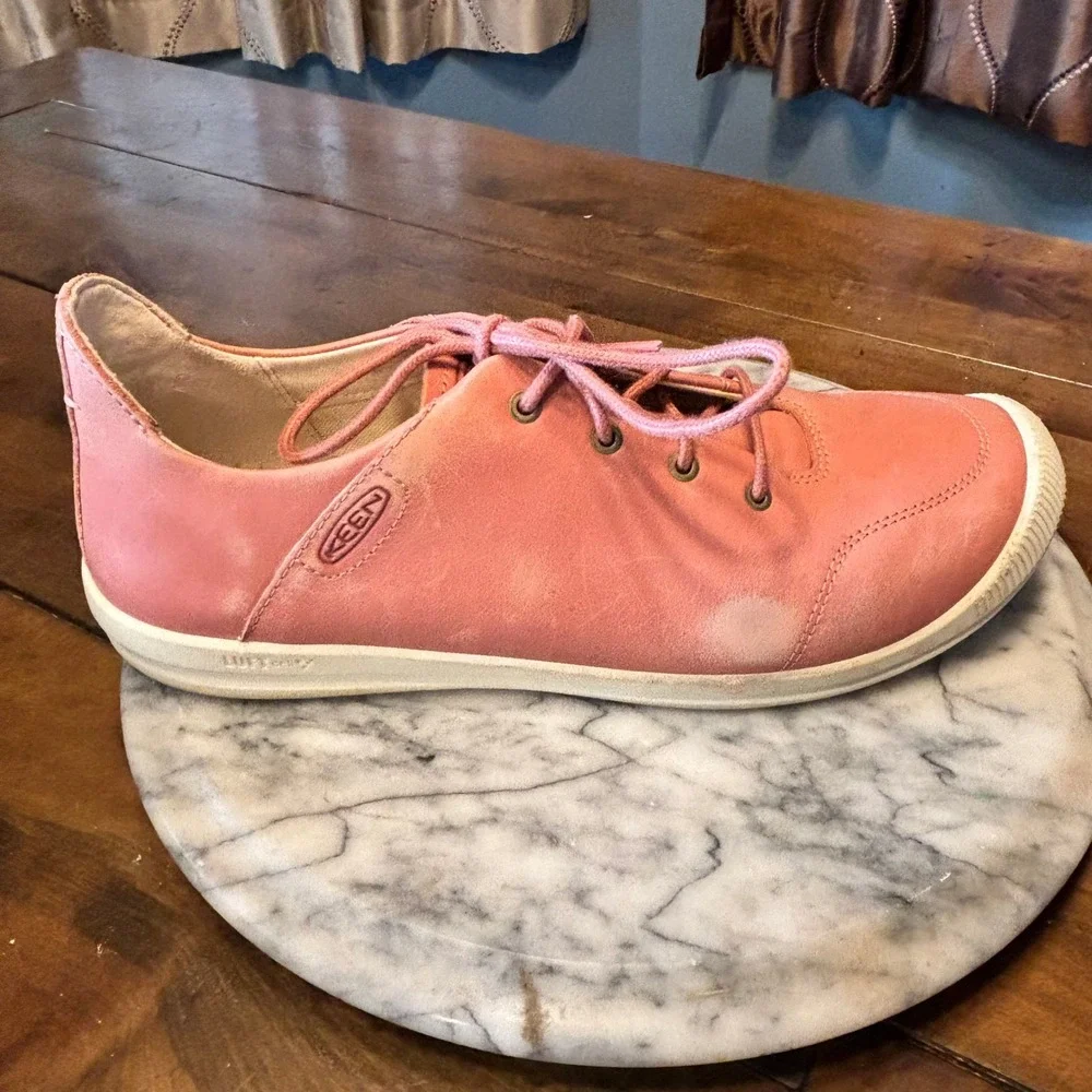 Keen‎ LORELEI II Sneakers Walking Shoes Brick Dust Pink Star White Leather Sz 10